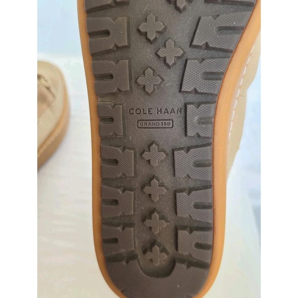 COLE HAAN CLOUD FEEL CUSHION WATERPROOF  LACE UP SNOW BOOTS Women's SZ 10 Used